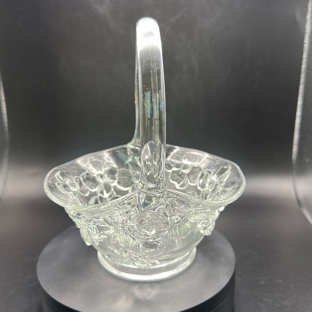 Indiana Glass Tiara Dogwood Basket by Jim Dunleavy 8”x5.5”